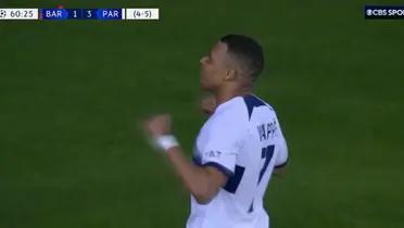 Kylian Mbappé celebrando el gol ante el FC Barcelona, en el estadio de Montjuic