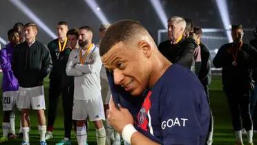 Kylian Mbappé con los jugadores del Real Madrid