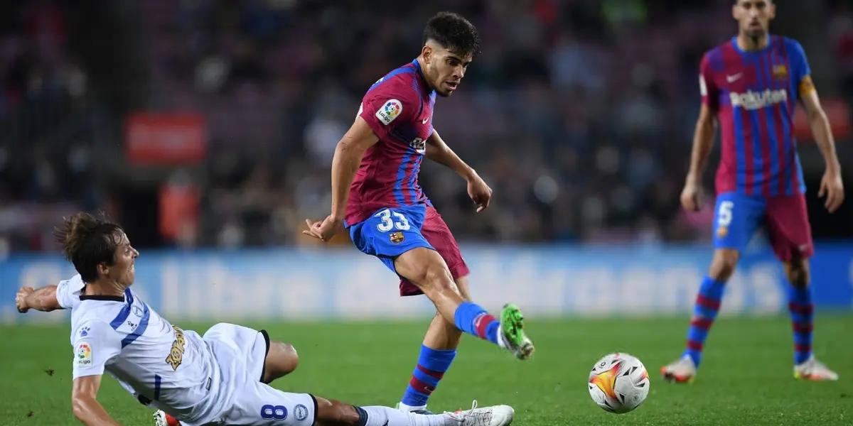 La Casa Blanca había intentado quedarse con los servicios de Abde pero el extremo eligió al Barcelona por encima del club merengue. Crónica de un arribo que ilusiona a los culés.