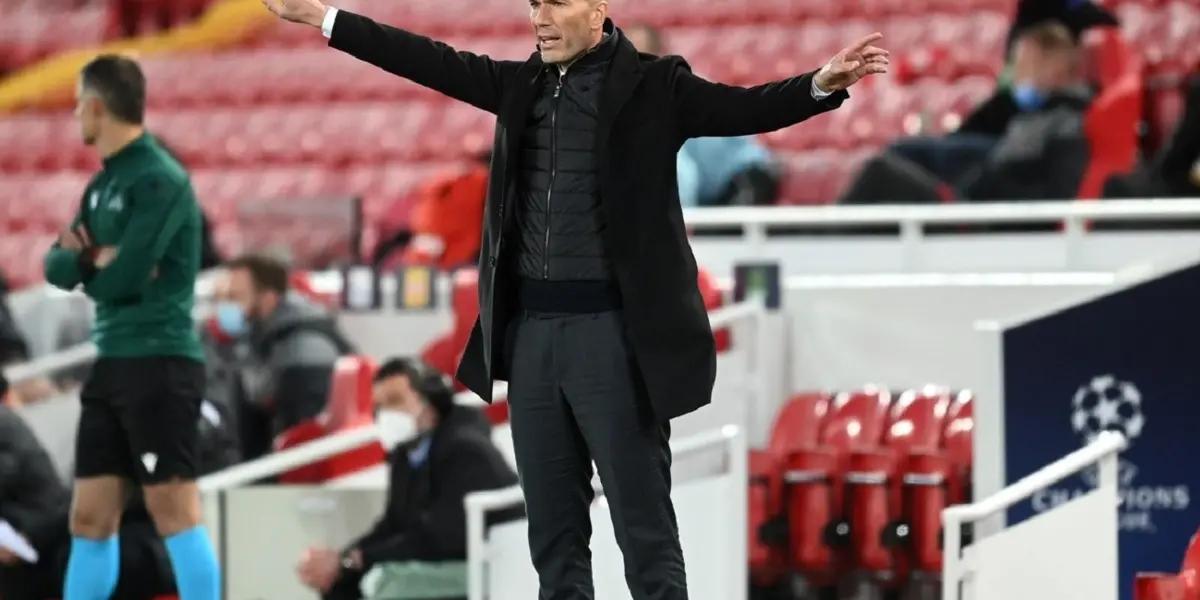 La continuidad de Ole Gunnar Solskjaer pende de un hilo y varios directivos del Manchester United quieren satisfacer el deseo de Cristiano Ronaldo de volver a ser dirigido por el francés ¿Se dará? Horas decisivas.