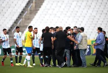 La máxima autoridad sanitaria de Brasil se expresó respecto a los hechos que concluyeron en la escandalosa suspensión del partido ante Argentina. Por qué la afición se quedó sin ver el duelo entre los equipos de Messi y Neymar.
