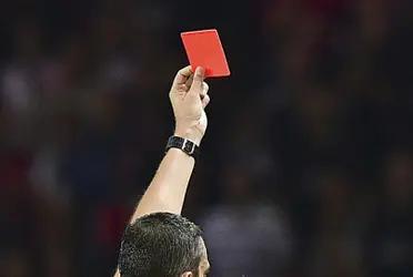 La partida de Sergio Ramos ha dejado al fútbol de España sin su máximo expulsado en el torneo. El actual defensa del Paris Saint Germain era quién ostentaba la mayor cantidad de tarjetas rojas.