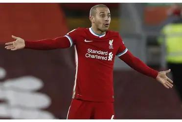 La posible llegada del jugador del liverpool ya está generando problemas en el equipo. A continuación los detalles de la nota.