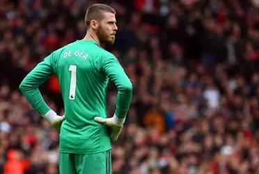 La prensa inglesa asegura que el Manchester United ha puesto sus ojos en el guardameta del Sevilla Bono, a cambio estaría dispuesto a darles a David De Gea.