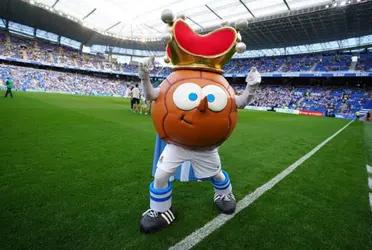 La Real Sociedad tiene una nueva mascota, Txurdin. Es una figura inspirada en el escudo del equipo vasco y que reemplaza a Atotxo, diseño fabricado en 2006 el cual nunca llego a tener representación física.