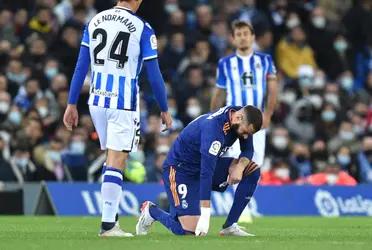 La salida de Benzemá del campo de juego había encendido todas las alarmas en el Real Madrid. El delantero francés pidió el cambio, por una molestia. Si bien sería baja en Champions, llegaría al derbi de la capital.