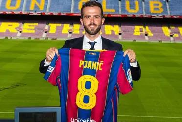 La salida de Miralem Pjanic al Besiktas no ha acabado, ni mucho menos, con la mala relación que tiene con el entrenador del Barcelona, Ronald Koeman. El centrocampista bosnio se ha explayado en una extensa entrevista a Marca, siendo durisimo contra el holandés.