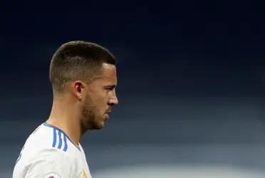 La situación del belga en la casa blanca no da para más, el jugador no aguanta un minuto más en equipo y quiere irse cuánto antes. Por un grave problema con el entrenador italiano, Eden, quiere marcharse dejando en claro porque lo hace.