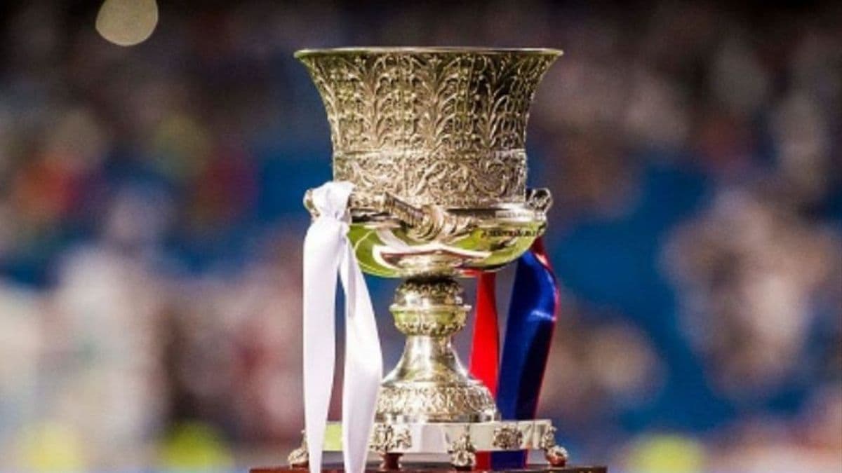 La Supercopa de España enfrenta a los dos primeros clasificados de la Liga de Primera División y a los dos finalistas de la Copa del Rey de la temporada anterior. El equipo más ganador de la Supercopa es el Barcelona con 13 obtenidos. El actual campeón: Real Madrid.