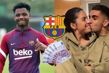 La temporada está muy cerca de comenzar, aunque ambos futbolistas realizan actividades completamente distintas.