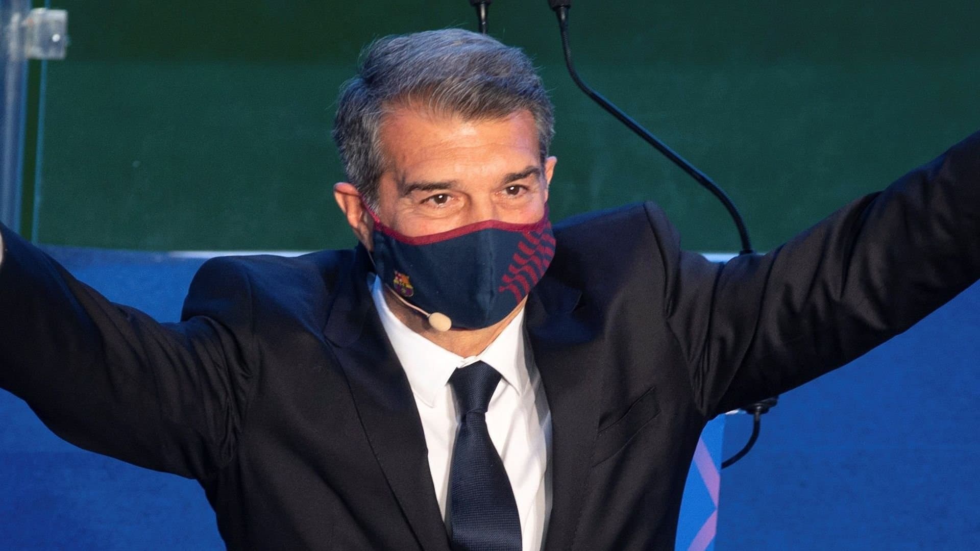 Laporta sentencia a Koeman.