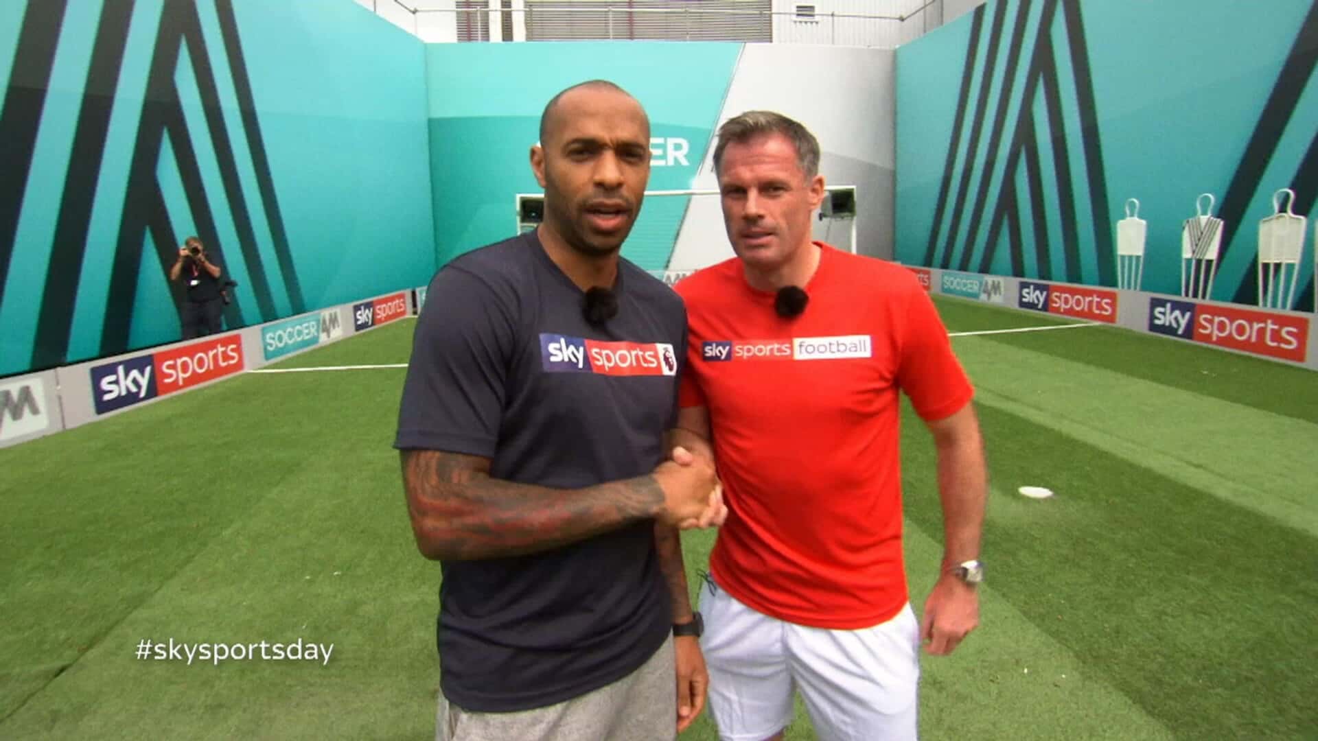 Las leyendas del fútbol inglés como Carragher y Henry han elogiado a Vinicius y sus actuaciones en Champions League