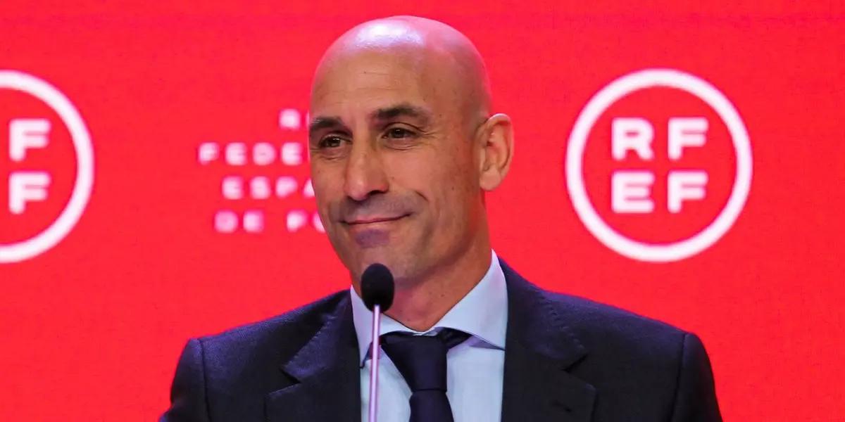 Las personalidades del fútbol, tanto jugadores como directivos, han salido a oponerse a la decisión que tomó Rubiales.