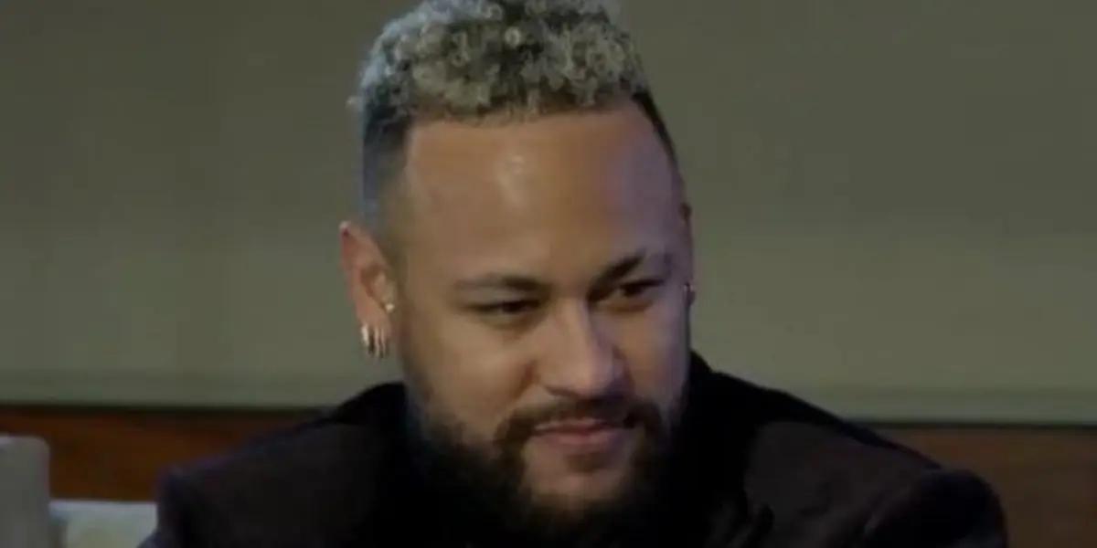 Le dijeron que está pasado de peso y mira lo que apareció comiendo Neymar