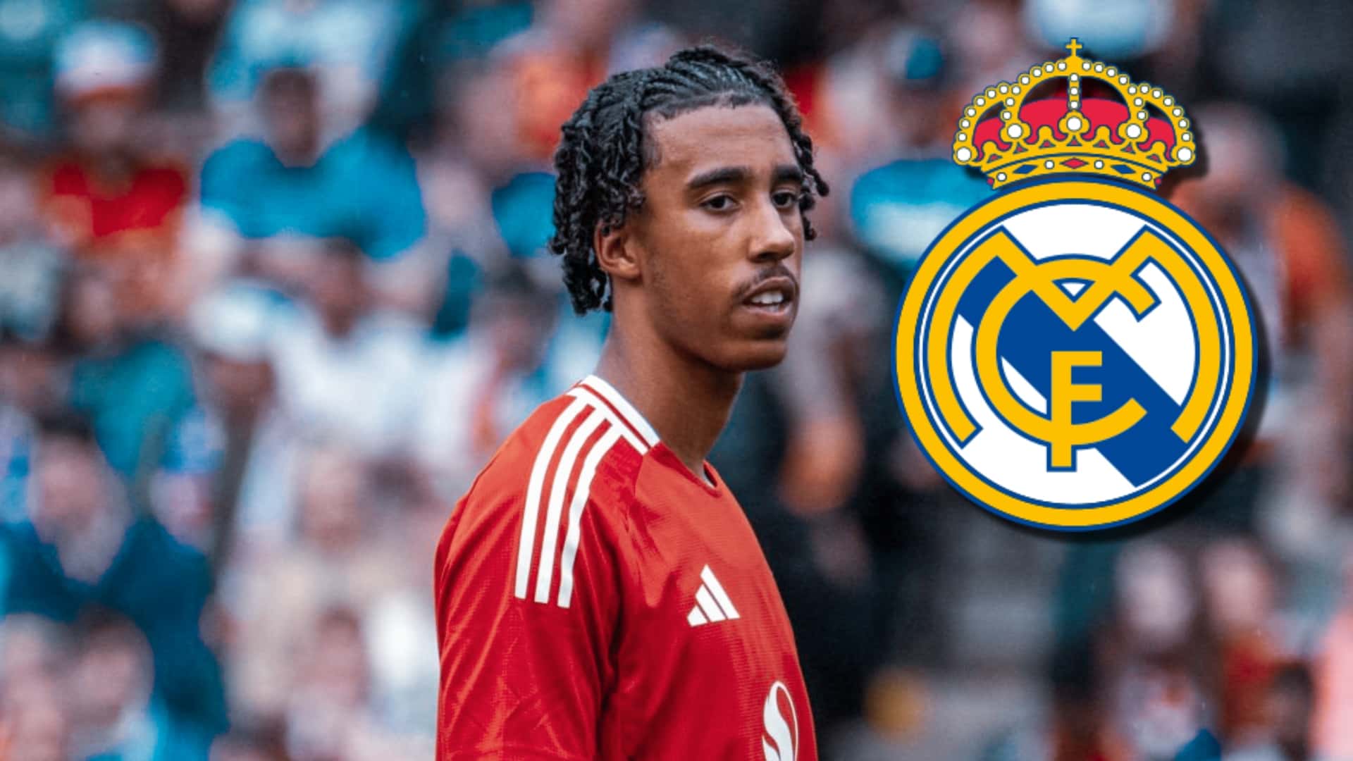Leny Yoro en el Manchester United / Foto: Manchester United