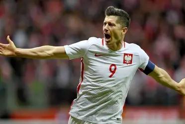 Lewandoski y un primer tiempo bastante discreto para Polonia frente a Mexicó.