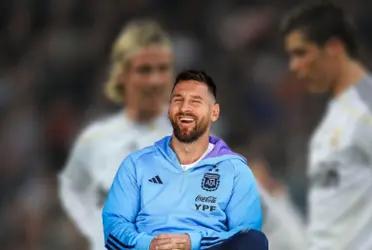 Lionel Messi sigue consechando elogios de sus pares y también de jugadores vinculados a eternos rivales.