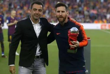 Lionel Messi tuvo un viaje relámpago a Barcelona donde cenó con sus amigos Jordi Alba y Sergio Busquets en el conocido restaurante Sushi 99. Allí coincidieron con el actual entrenador culé Xavi Hernández quien cenaba allí junto a su esposa por su cumpleaños. Más allá de alguna especulación, el crack argentino cumplirá su contrato de 2 años con el PSG.