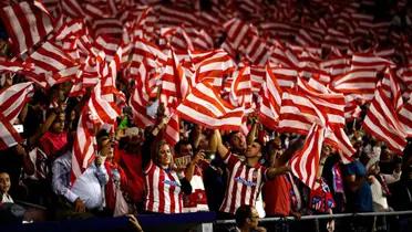 Los aficionados del Atlético de Madrid se han mostrado con fe y creyentes de poder pasar la eliminatoria