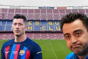 Los Blaugranas ya tienen un nuevo centrodelantero y el polaco ha recibido una última advertencia en el club