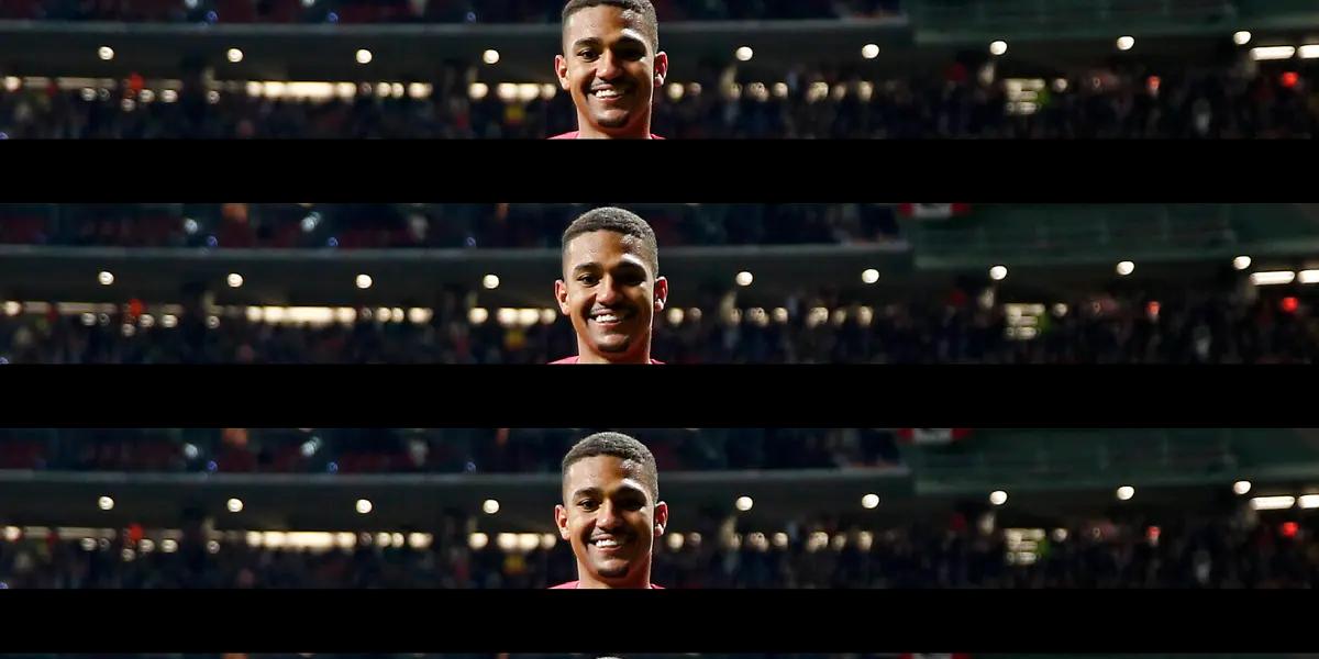 Los Colchoneros vencieron 2-0 a la Lazio en la última fecha de la fase de grupos, clasificaron primeros y ya piensan en octavos