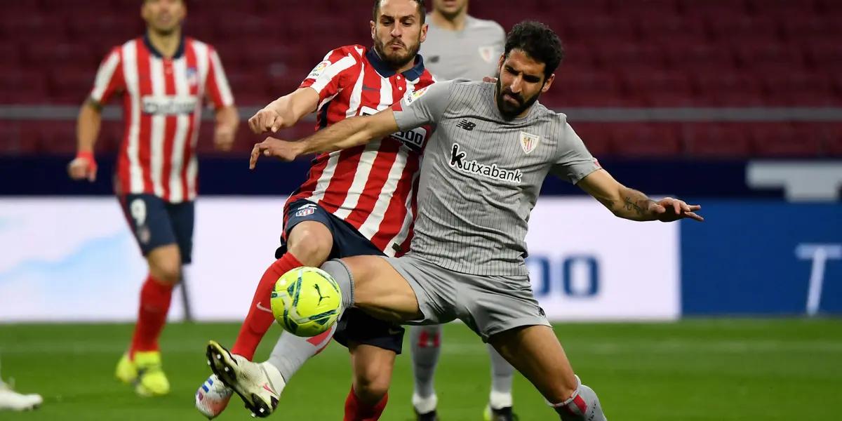 Los dos atléticos de La Liga están jugando ahora por la quinta jornada de la competición y acá te mostramos que jugadores más relevantes pasaron por ambos equipo a lo largo de su historia.