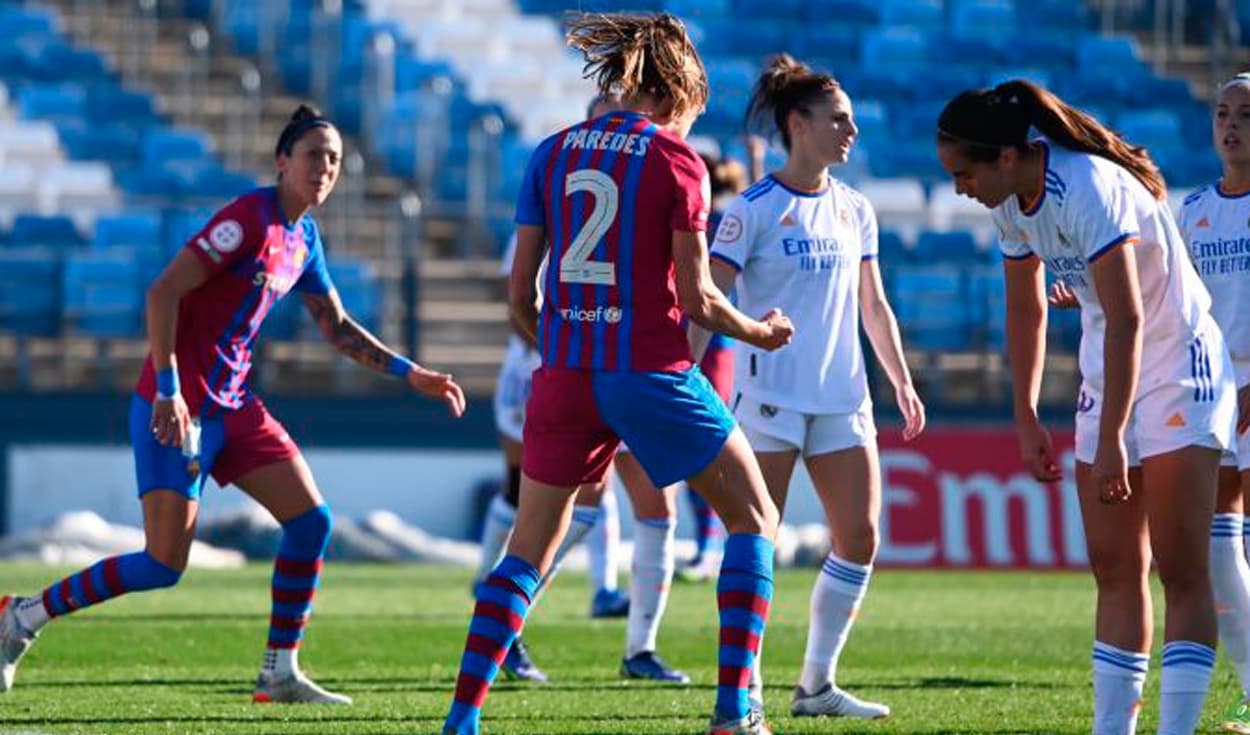Los dos clubes más grandes de españa están a nada de verse las caras por la Champions League Femenina, y en esta nota nota se mostrarán las diferencias deportivas entre ambas instituciones, quien llega mejor al duelo, entre otras cosas.