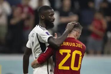 Los futbolistas del Real Madrid se saludaron luego del silbatazo final.