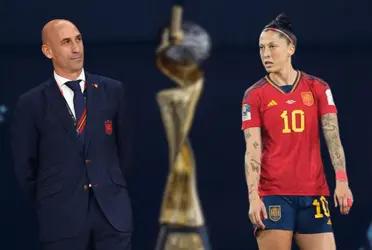 Luego del beso de la discordia que dio vuelta al mundo la jugadora se expresó contra el dirigente español