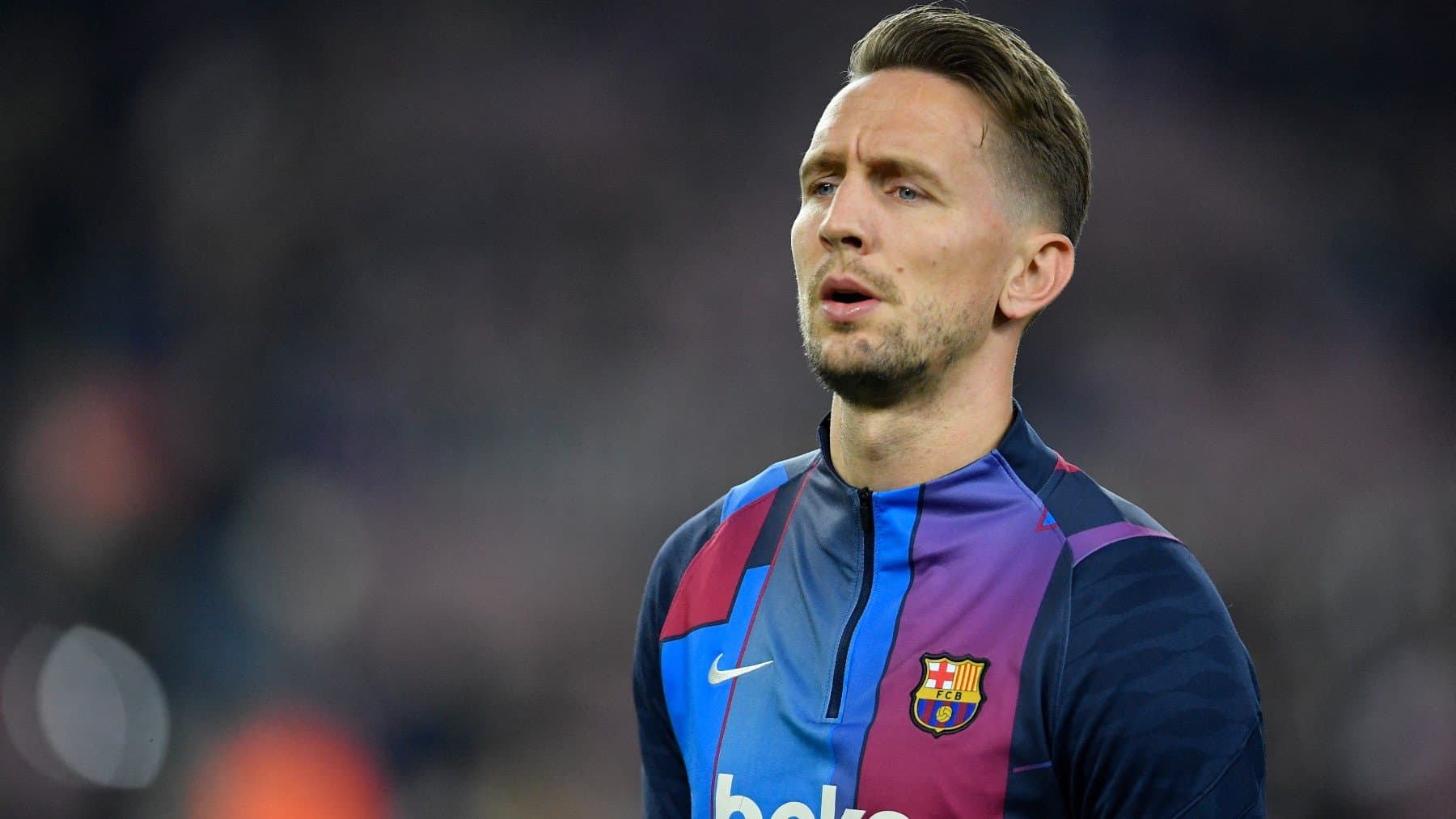 Luego de que el club azulgrana alcanzará este jueves un acuerdo con el Cádiz para que Luuk De Jong abandone la Ciudad Condad y siga su carrera allí, solo queda la confirmación del futbolista.