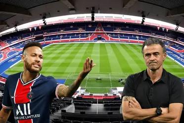 Luego de su grave lesión que lo dejará afuera de las canchas Neymar se encargó de desmentir los rumores de su salida de PSG