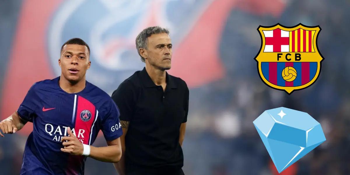Luis Enrique pensativo. Mpappé con la camiseta de PSG, del otro lado escudo del Barcelona y una joya