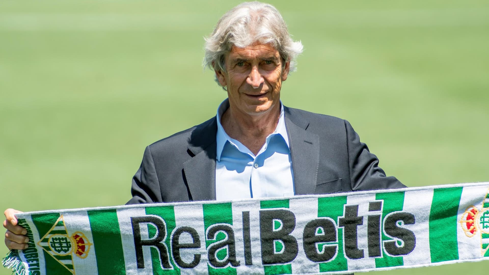 Manuel Pellegriní se consagró como campeón de la Copa del Rey con el Betis. A continuación, sus otras grandes actuaciones y las primeras Copas del Betis.