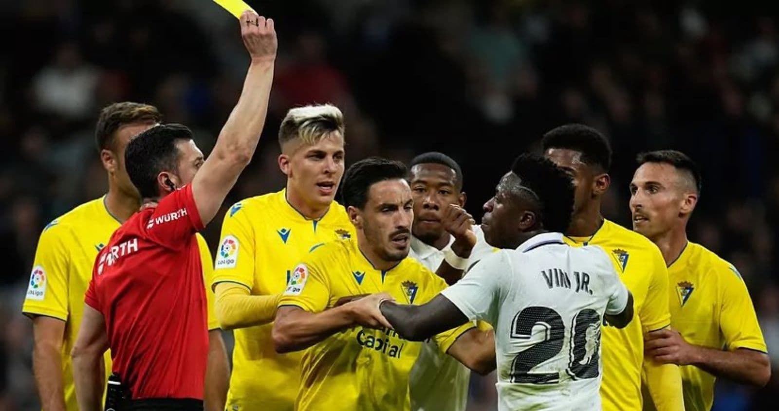 Manuel Vizcaíno, presidente del cuadro amarillo defendió al defensa Iván Alejo con esta excusa tras discriminar al delantero del Real Madrid.