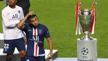 Mbappé con la camiseta del París Saint-Germain.