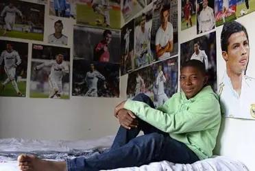 Mbappé contó en un comic sobre su vida cómo conoció a Cristiano Ronaldo en Madrid. Además, muestra el momento de la famosa foto en la que desvela que Zidane fue el fotógrafo de lujo de ese momento.