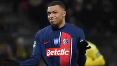 Mbappé negó haber firmado con el Madrid, pero así ya lo despidieron en el PSG