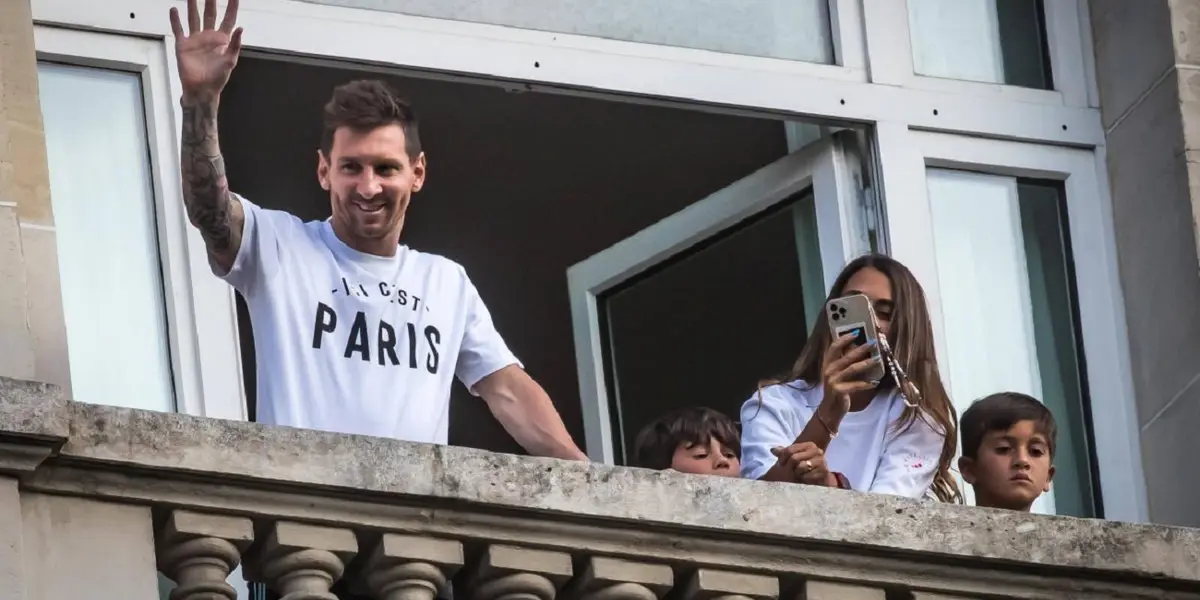 Messi continúa con su puesta a punto para estrenarse con la camiseta del París Saint-Germain. Pero paralelamente comenzó a buscar nueva casa, mientras tanto la familia del futbolista se hospeda en un hotel a puro lujo de la Ciudad Luz.