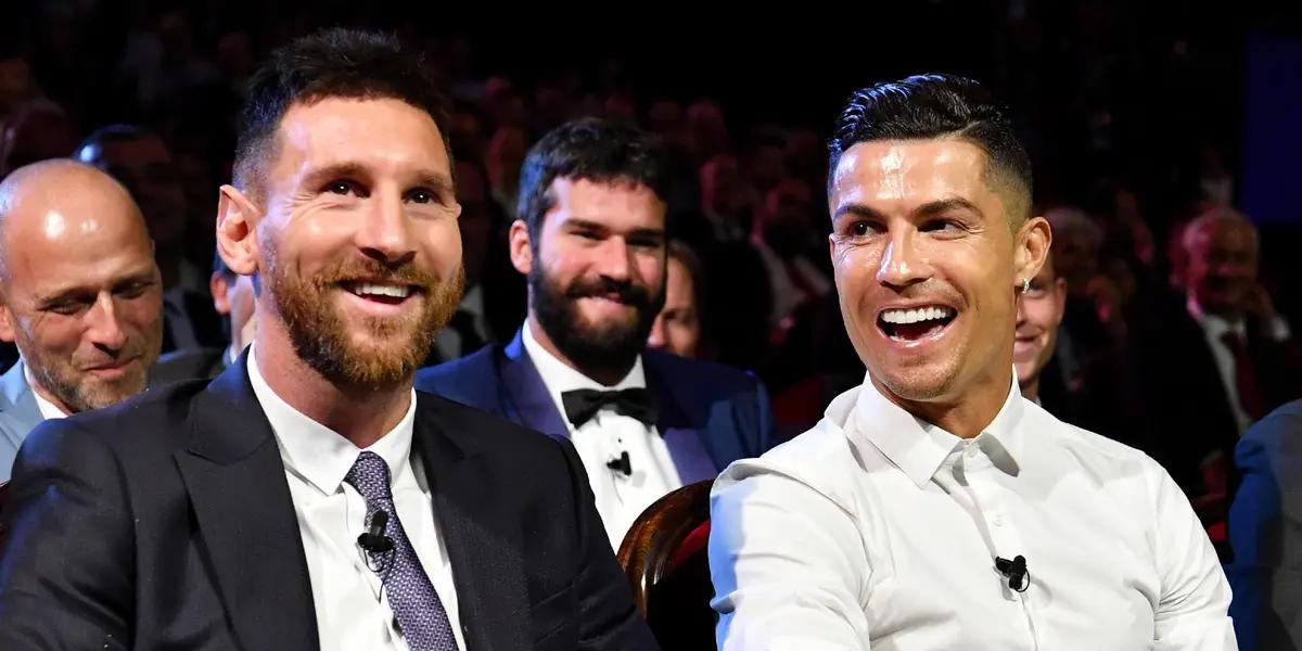 Messi y Cristiano Ronaldo durante la gala del Balón de Oro.