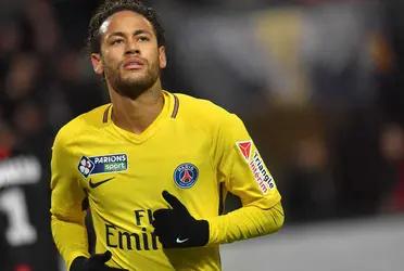 Mientras Kylian Mbappé anunciaba su mediática continuidad en el PSG tras meses de rumores sobre su hipotético traspaso al Real Madrid, los qataríes están decididos a poner punto y final a la discutida aventura de Neymar en el Parque de los Príncipes.