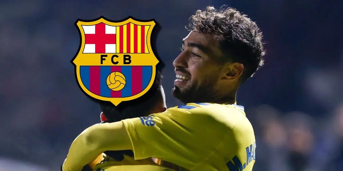 Munir hizo el tanto de la apertura del marcador para Las Palmas ante FC Barcelona, para celebrarlo con los hinchas