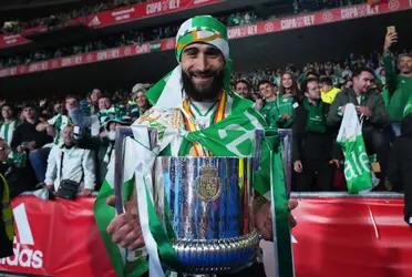 Nabil Fekir tuvo un gran partido ayer en La Cartuja, fue clave en el Betis y se coronó campeón de la Copa del Rey. El Atlético Madrid viene siguiendo al jugador francoargelino.
