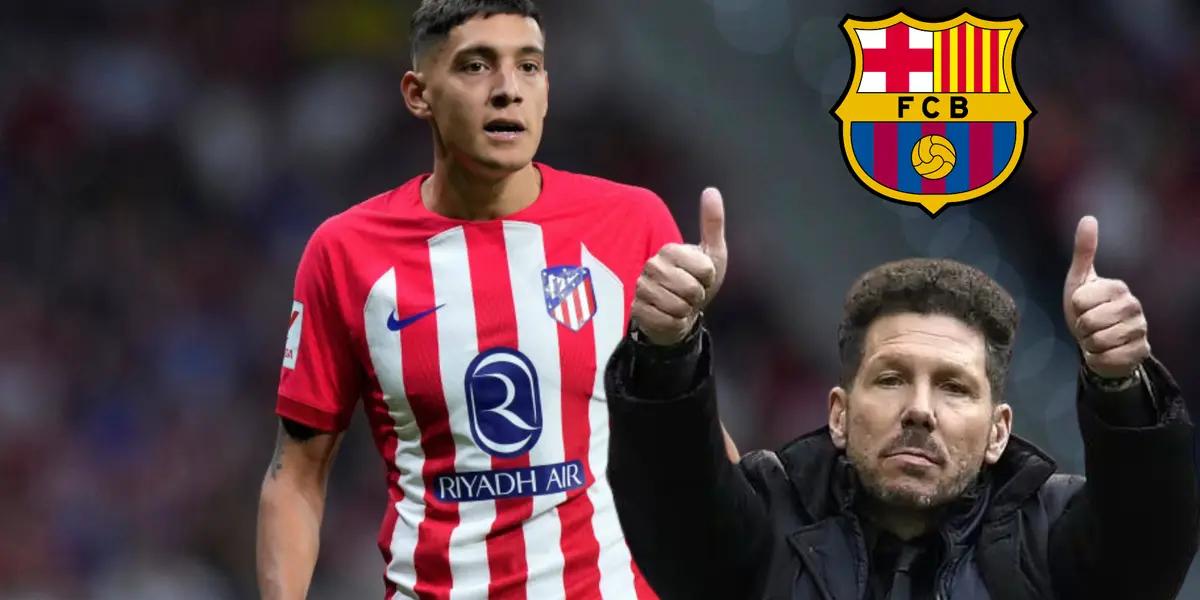 Nahuel Molina en Atleti, Diego Simeone con pulgares arriba y escudo del FC Barcelona