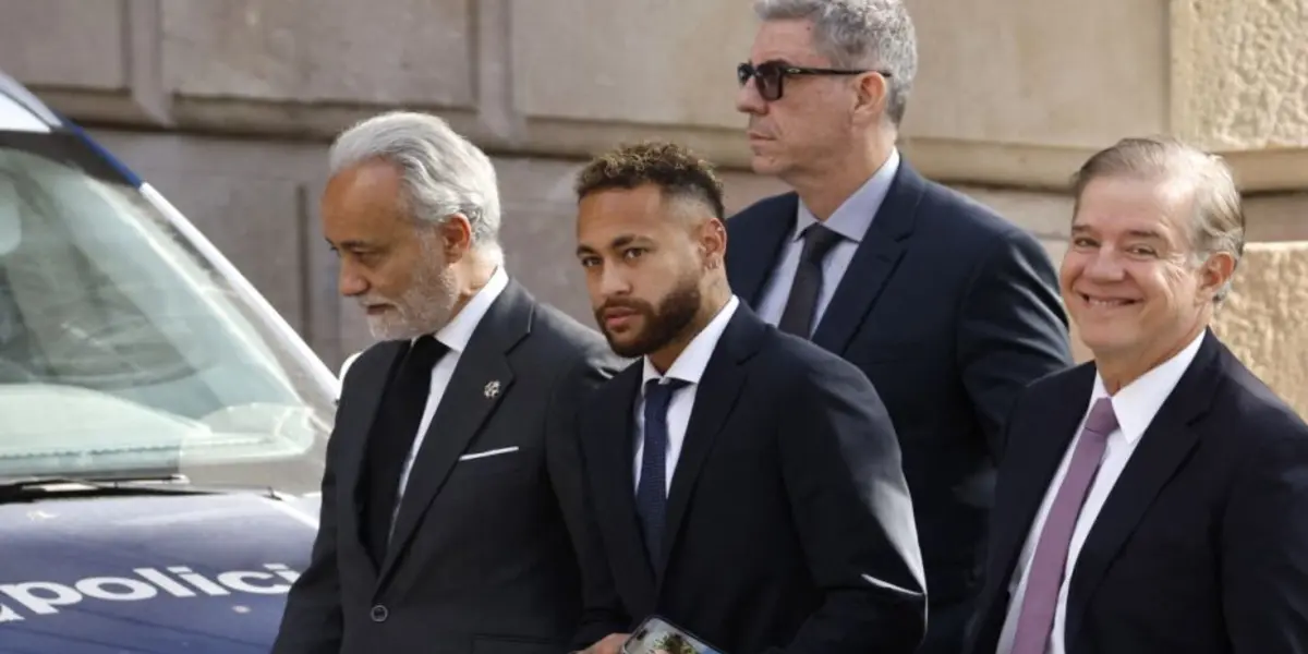 Neymar apareció en Barcelona y mira cómo quebró las ilusiones sobre su regreso