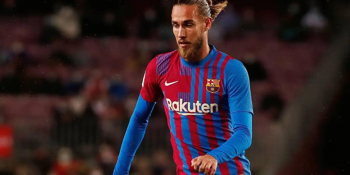 No es un secreto que Barcelona quiere al lateral Gayá, del Valencia. Ante la posibilidad de un interés de la institución Che por Mingueza, el defensor blaugrana, otrora un valuarte para Koeman, podría ser moneda de cambio en esta operación.