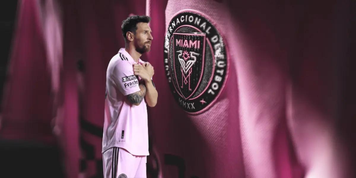 No importa donde esté o a donde vaya, él vuelve locos a todos y este gesto te sorprenderá