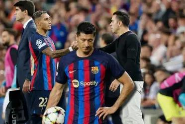 Raphinha tenía el arco a disposición pero no controló bien el balón, en el cotejo del FC Barcelona ante Almería, y Xavi reaccionó