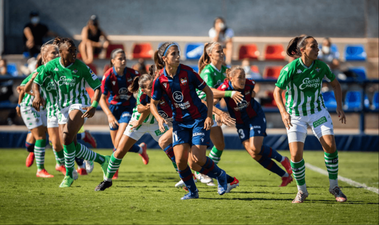 Real Betis cayó por 3 a 1 ante el Levante con goles de Giovana Queiroz y doblete de Alba Redondo, descontó Victoria Benítez para el local. Con esta victoria la visita clasifica a los Cuartos de Final de la Copa de la Reina.