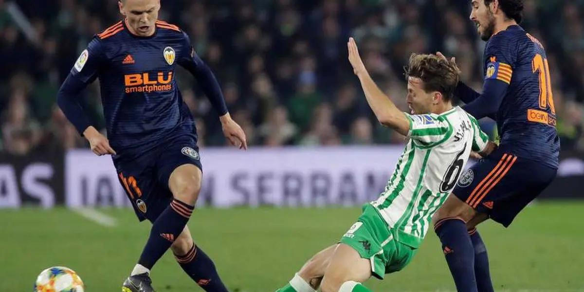 Real Betis y Valencia se enfrentan por la final de la Copa del Rey 2021/22 hoy desde las 22:00 en el Estadio La Cartuja de Sevilla. A continuación, los detalles del partido.