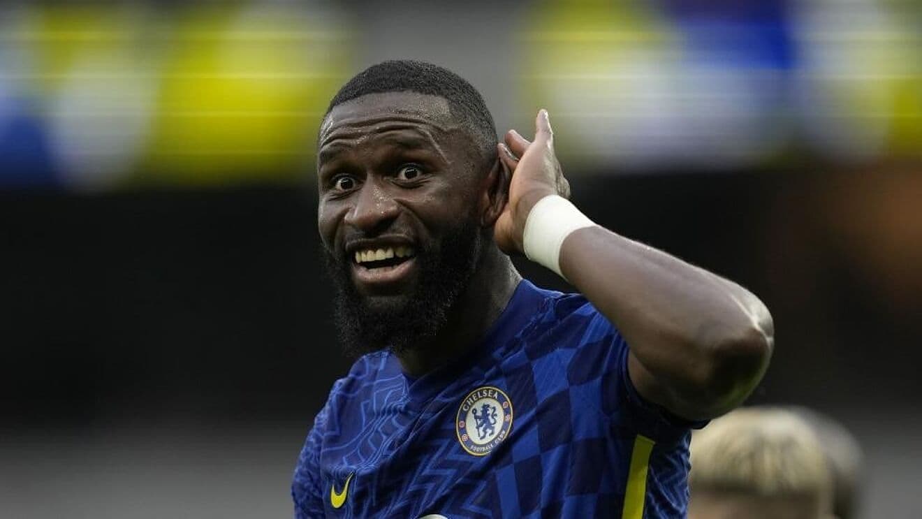 Real Madrid quiere contar con Antonio Rüdiger para la próxima temporada pero no estaría dispuesto a hacer locuras y se plantó en su oferta de 8 millones anuales.